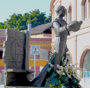 Toreodor statue Fuengirola Plazas & Parks Walking Tour​